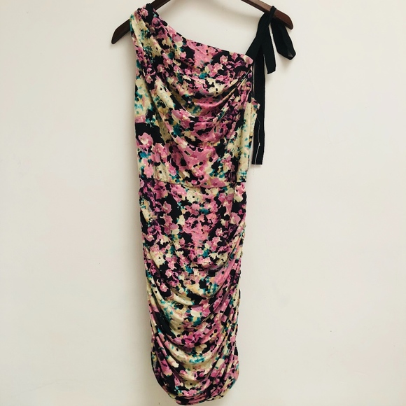 Jessica Simpson Dresses & Skirts - NWT Jessica Simpson tie shoulder dress size 4